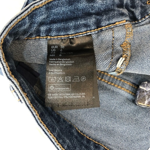 Divided Jean Shorts - Picture 5 of 5